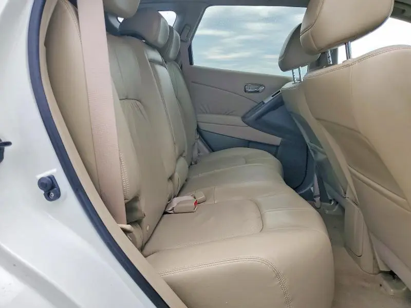 2010 NISSAN MURANO S  