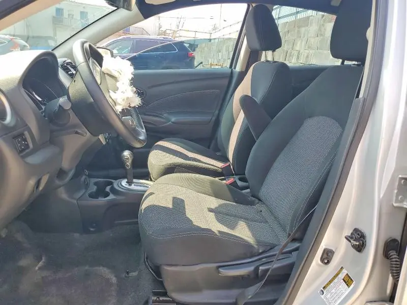 2019 NISSAN VERSA SV  