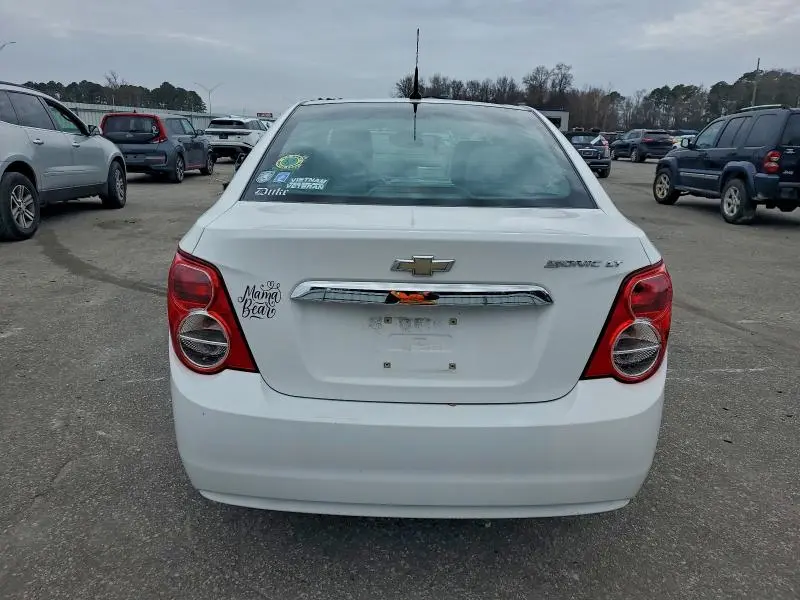 2012 CHEVROLET SONIC LT  
