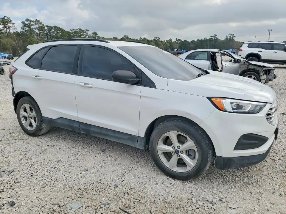 2021 FORD EDGE SE  