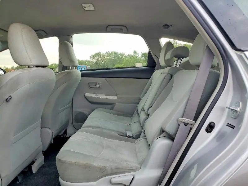 2012 TOYOTA PRIUS V TWO  