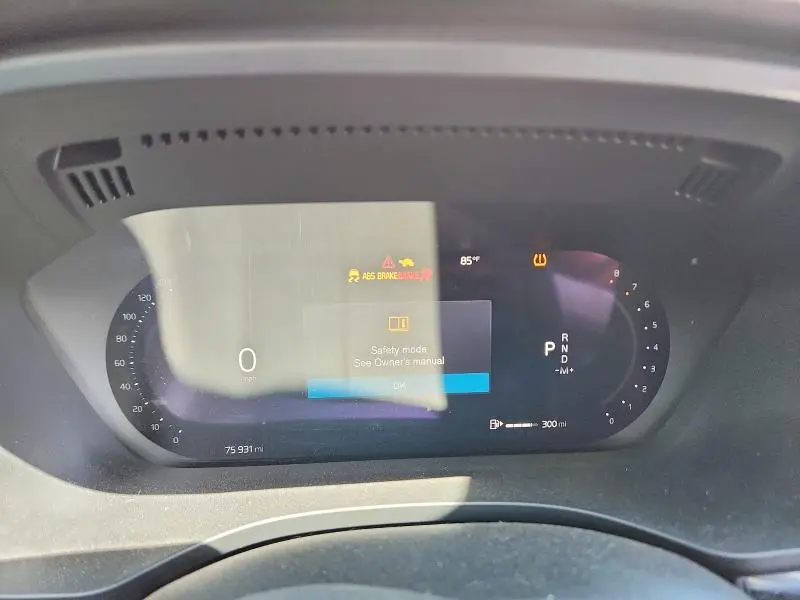 2022 VOLVO XC60 B5 MOMENTUM  