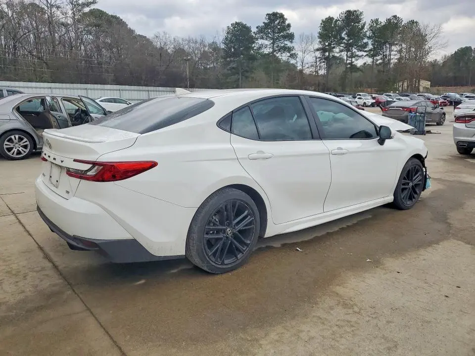 2025 TOYOTA CAMRY XSE  