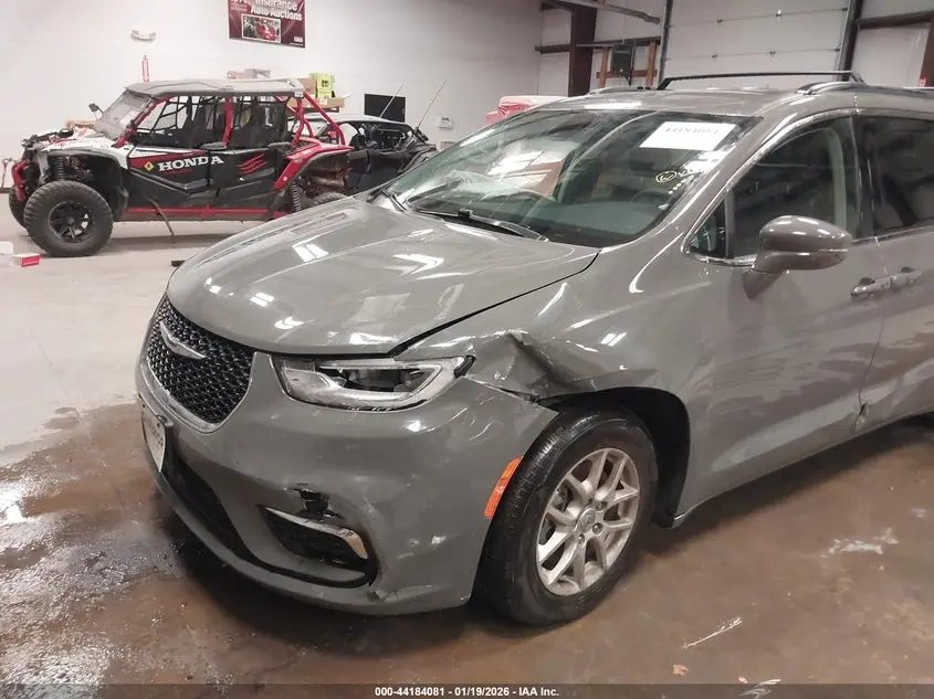 2022 CHRYSLER PACIFICA TOURING L