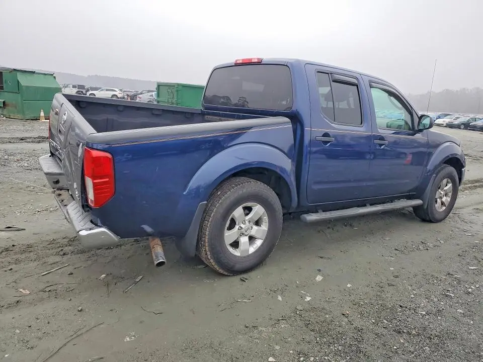 2011 NISSAN FRONTIER S  