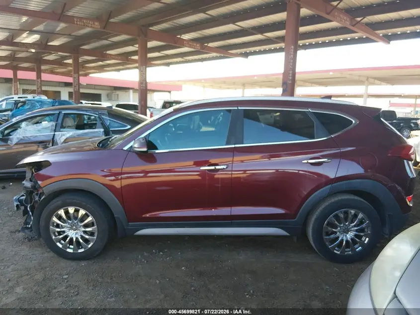 2017 HYUNDAI TUCSON SE PLUS
