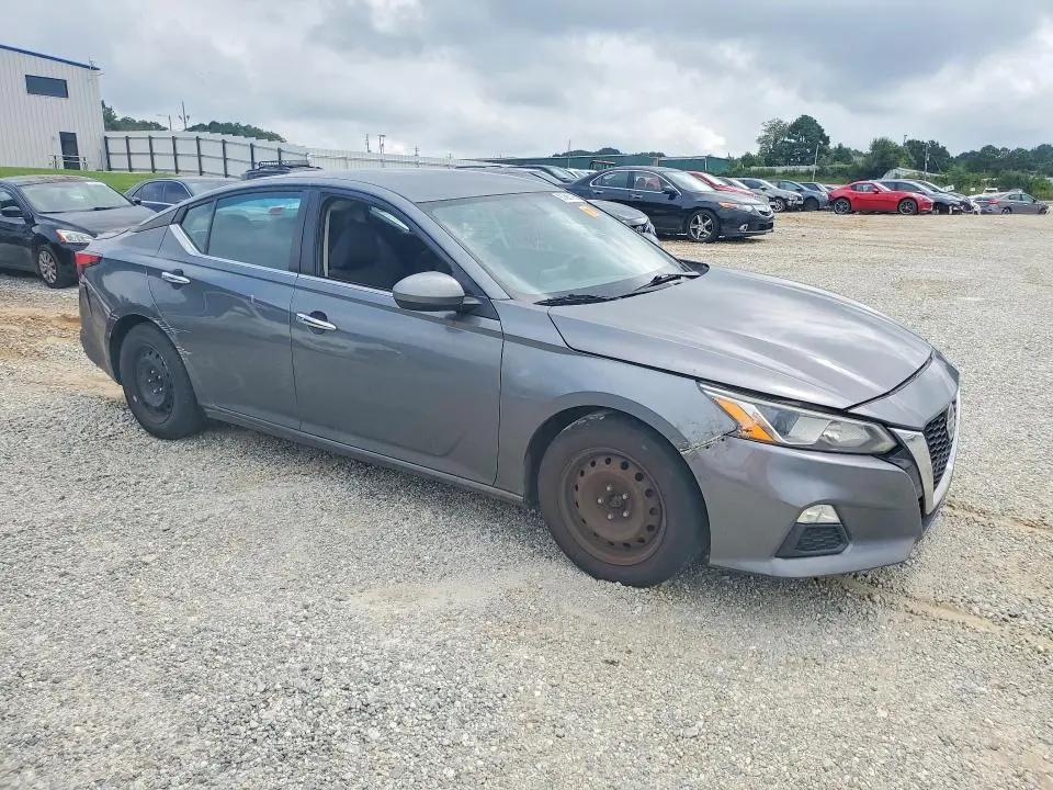 2020 NISSAN ALTIMA S  