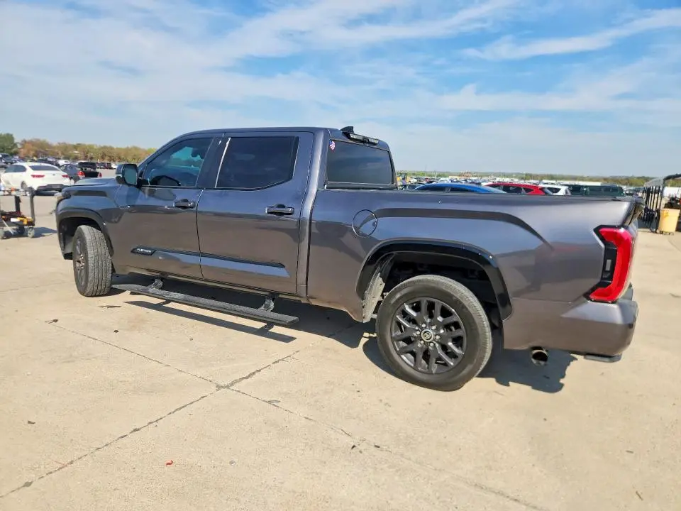 2022 TOYOTA TUNDRA PLATINUM  