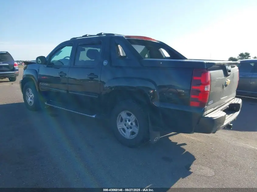 2013 CHEVROLET AVALANCHE LT