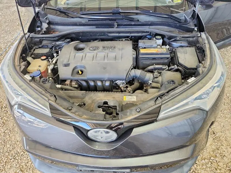 2018 TOYOTA C-HR XLE  