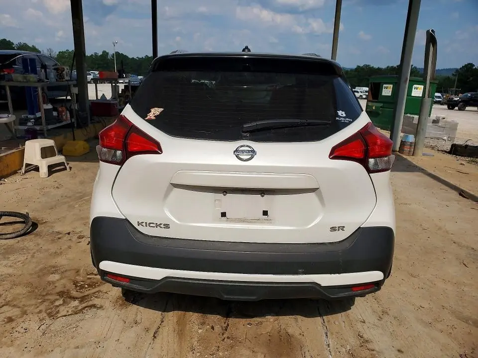 2019 NISSAN KICKS SR  