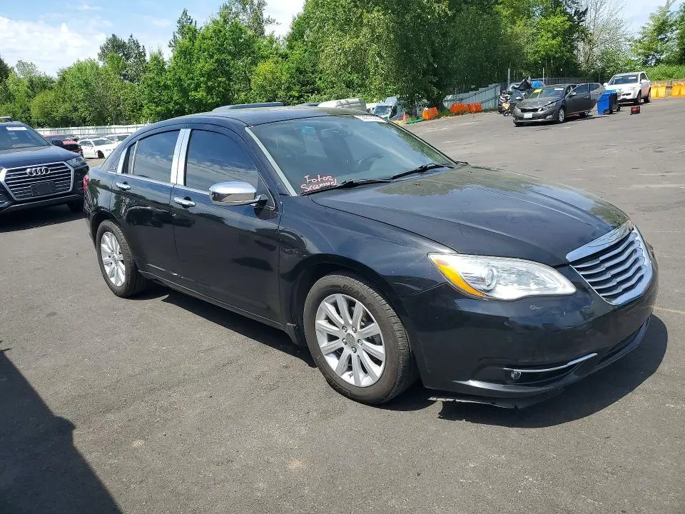 2014 CHRYSLER 200 LIMITED  