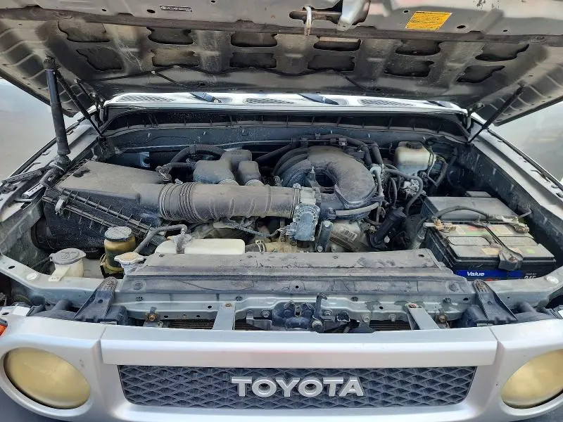 2010 TOYOTA FJ CRUISER BASE  