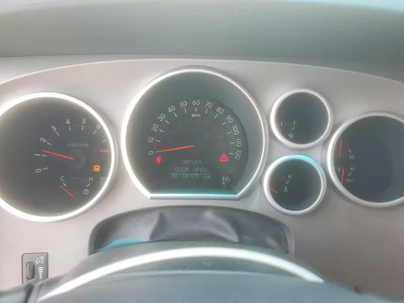 2010 TOYOTA TUNDRA CREWMAX LIMITED  