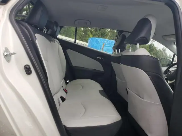 2016 TOYOTA PRIUS   