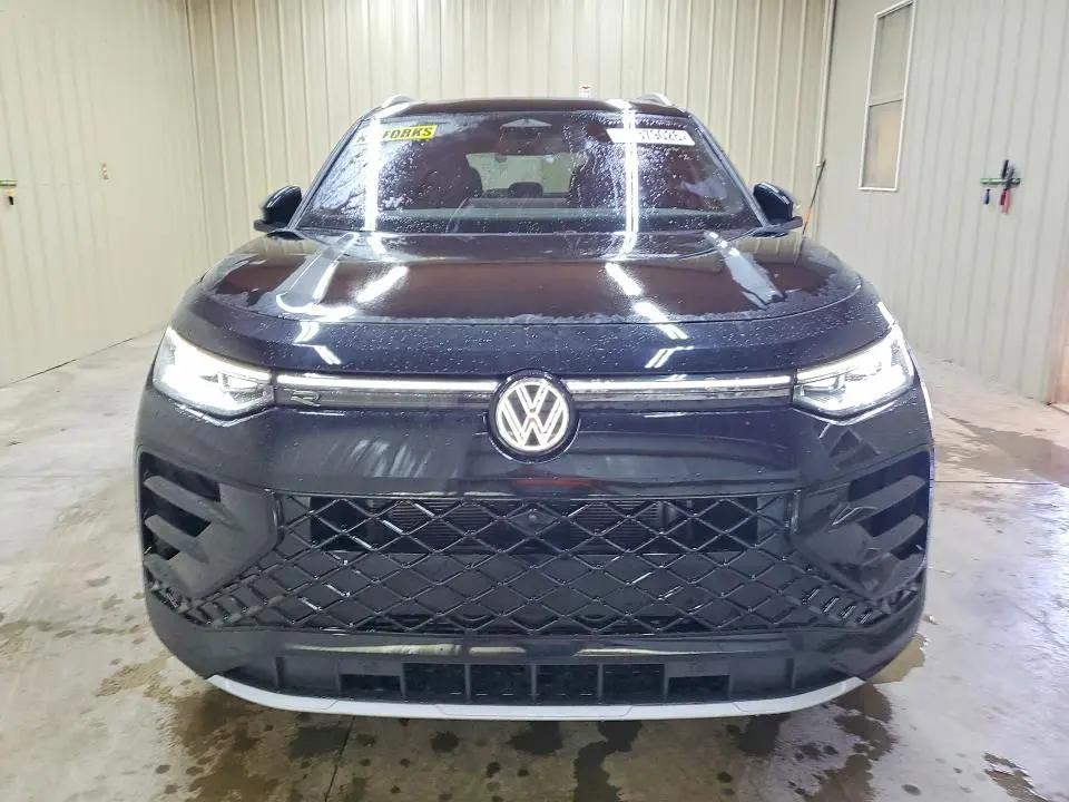 2026 VOLKSWAGEN TIGUAN SEL R-LINE TURBO  