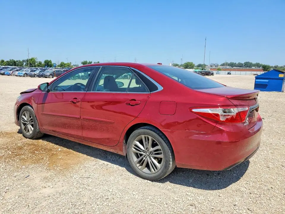 2017 TOYOTA CAMRY SE  