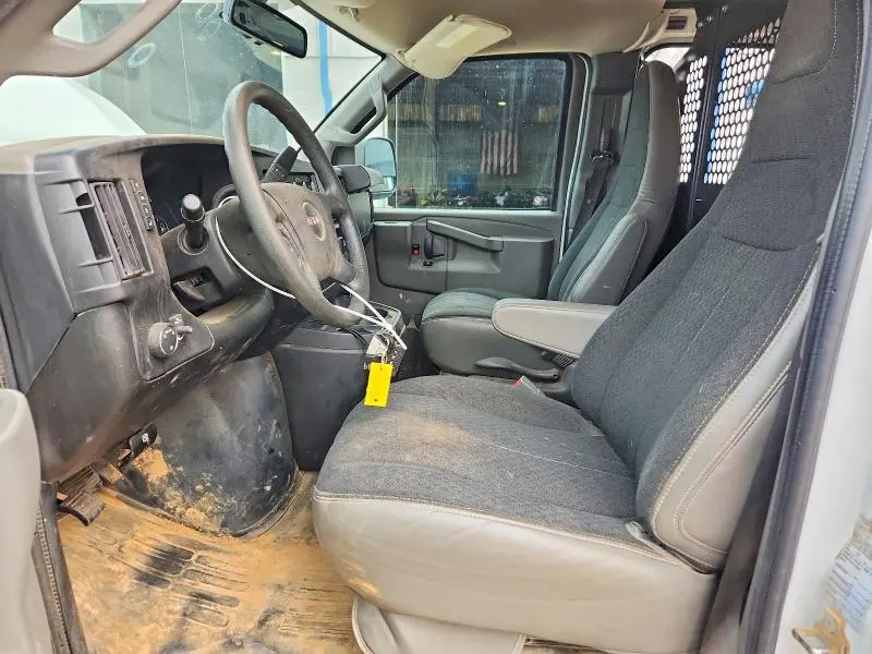 2022 GMC SAVANA G2500  