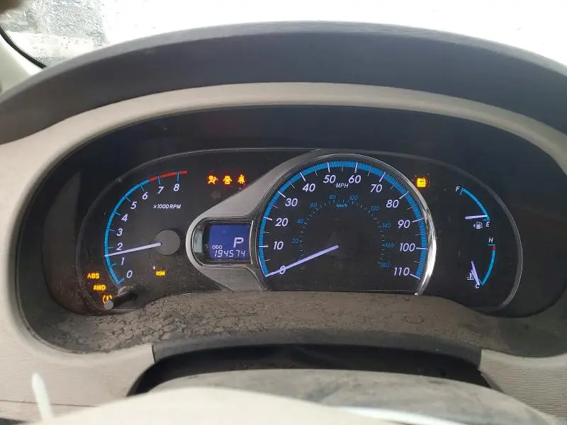 2014 TOYOTA SIENNA XLE 7-PASSENGER  
