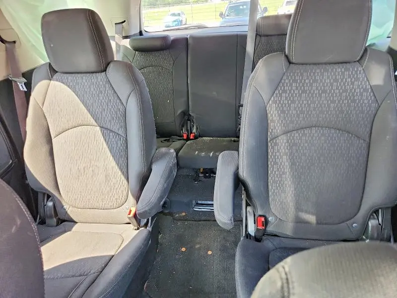 2013 GMC ACADIA SLE  