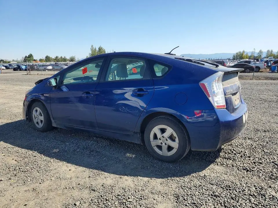 2011 TOYOTA PRIUS TWO  