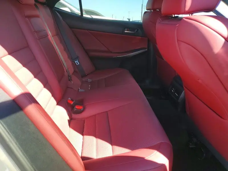2018 LEXUS IS 300  