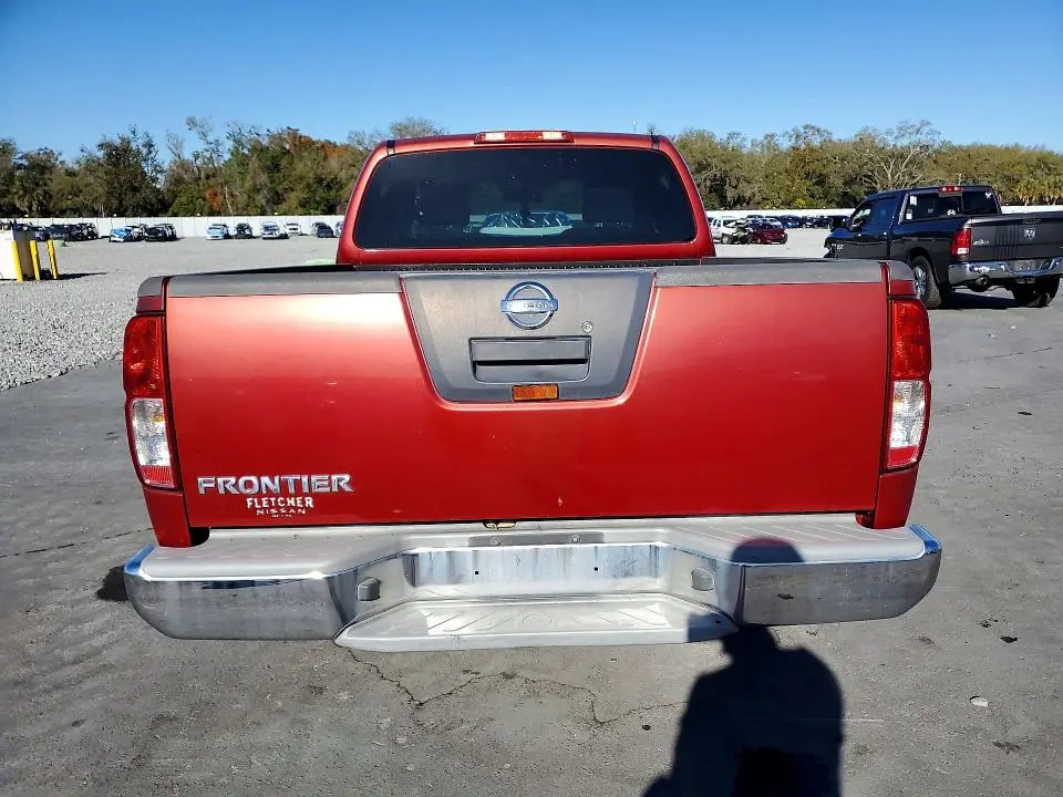 2010 NISSAN FRONTIER XE  
