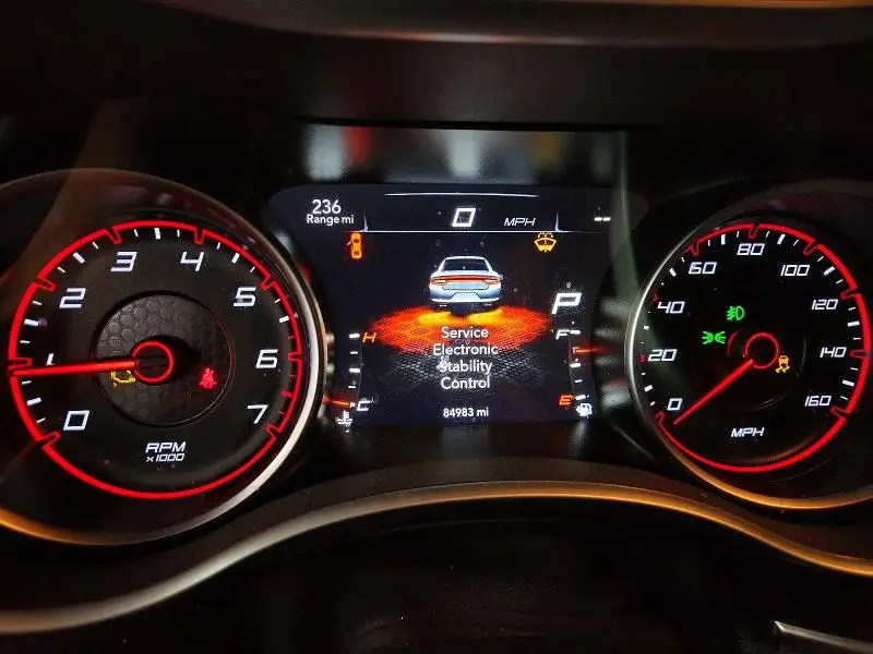 2018 DODGE CHARGER R  