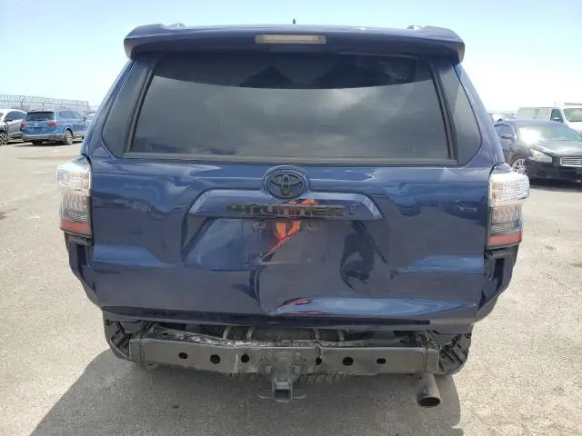 2022 TOYOTA 4RUNNER SR5