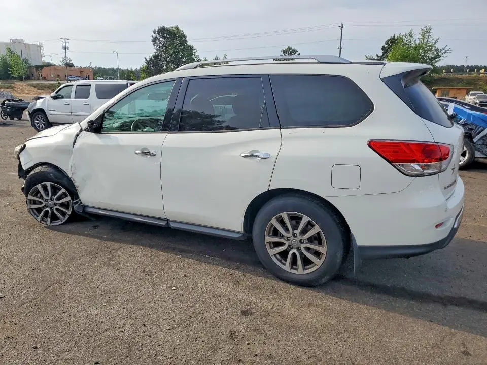 2015 NISSAN PATHFINDER SV  