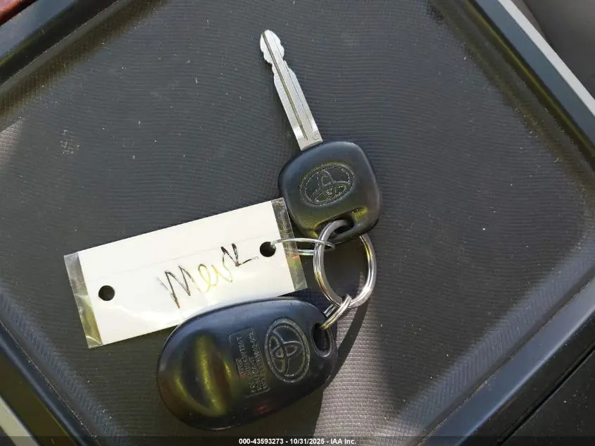 2014 TOYOTA SIENNA XLE V6 8 PASSENGER