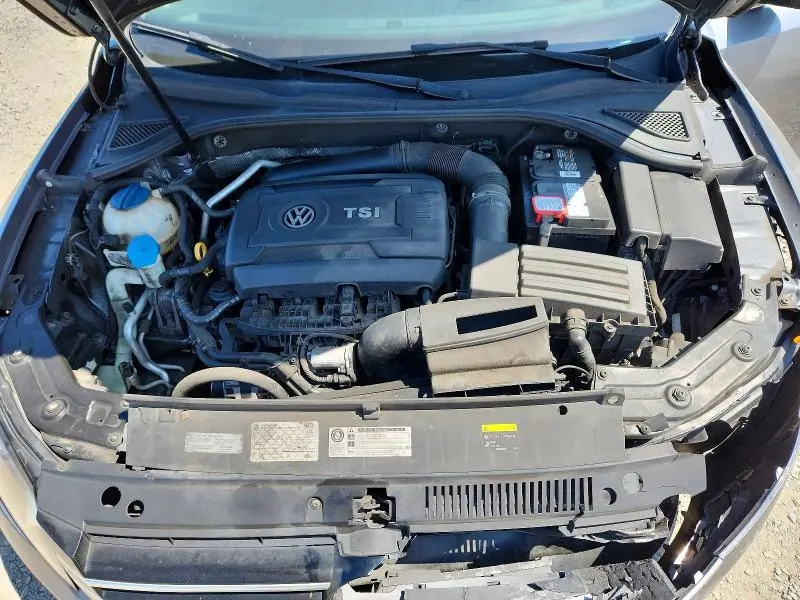 2015 VOLKSWAGEN PASSAT S  