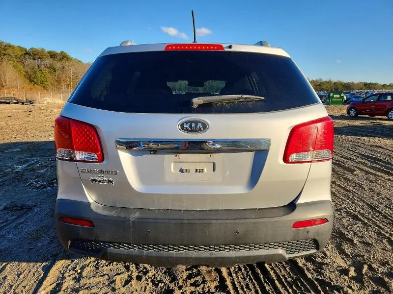 2013 KIA SORENTO LX  