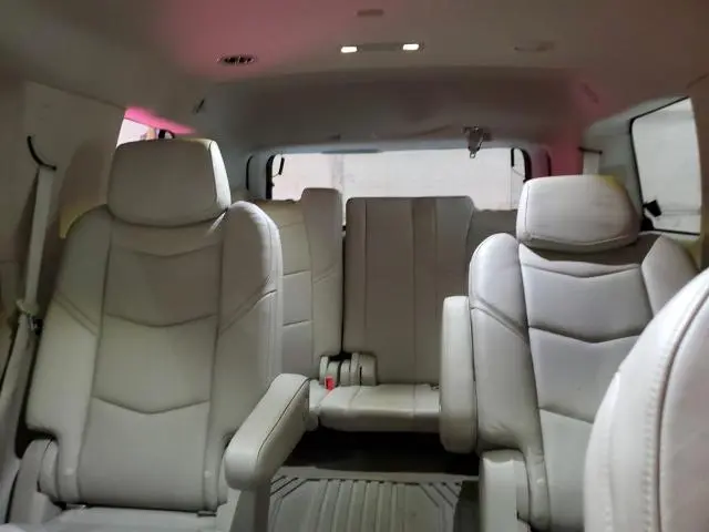 2019 CADILLAC ESCALADE LUXURY  