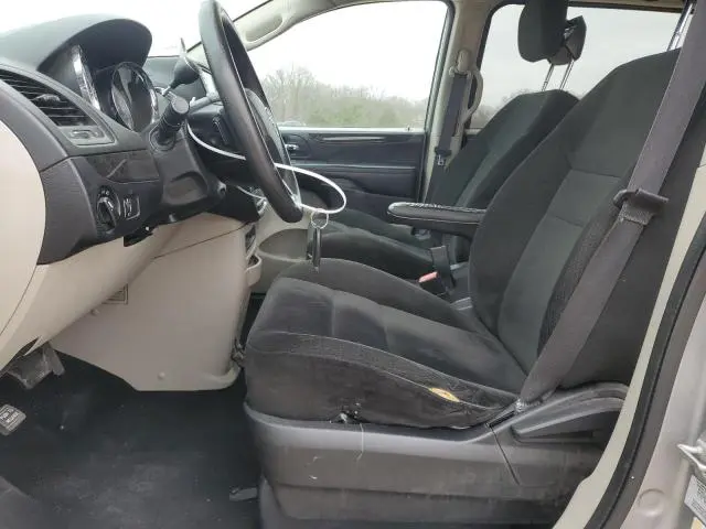 2016 DODGE GRAND CARAVAN SE  