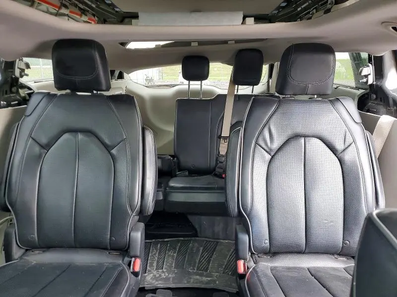 2018 CHRYSLER PACIFICA LIMITED  