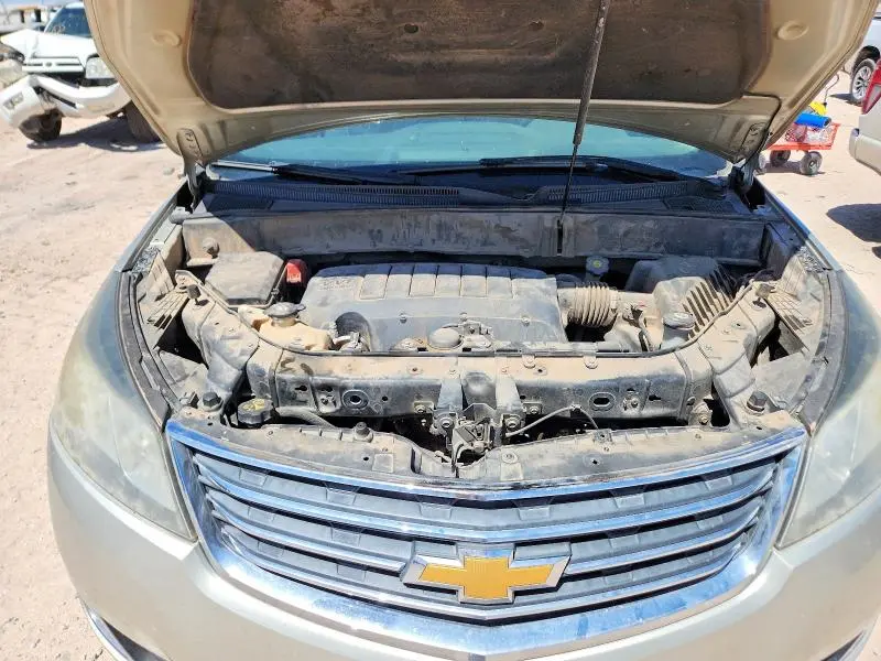 2014 CHEVROLET TRAVERSE LT  