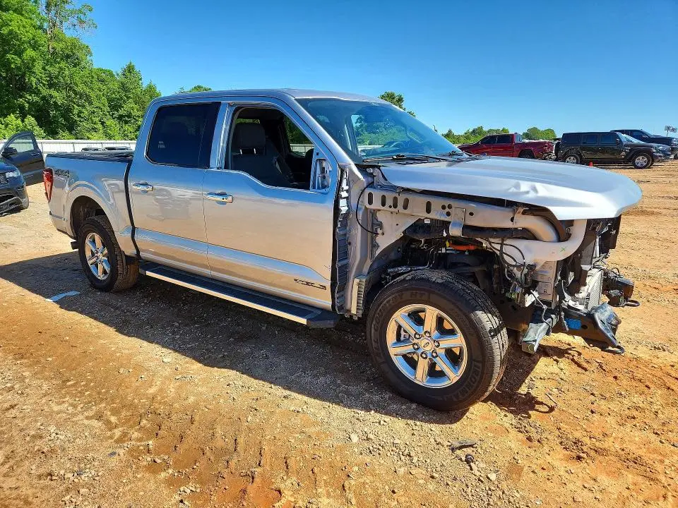 2024 FORD F150 XLT  
