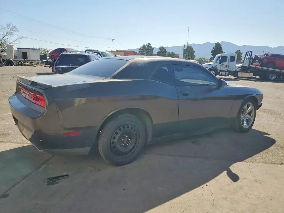 2013 DODGE CHALLENGER SXT  