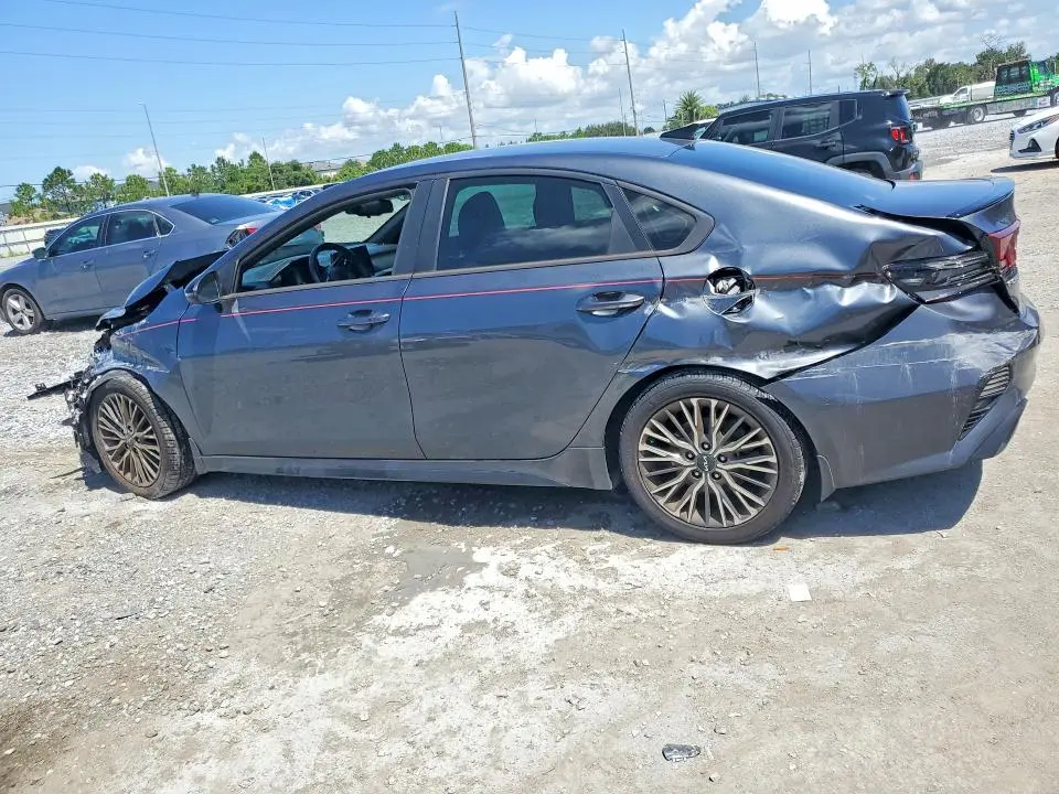 2024 KIA FORTE GT LINE  