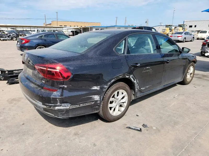 2018 VOLKSWAGEN PASSAT S  