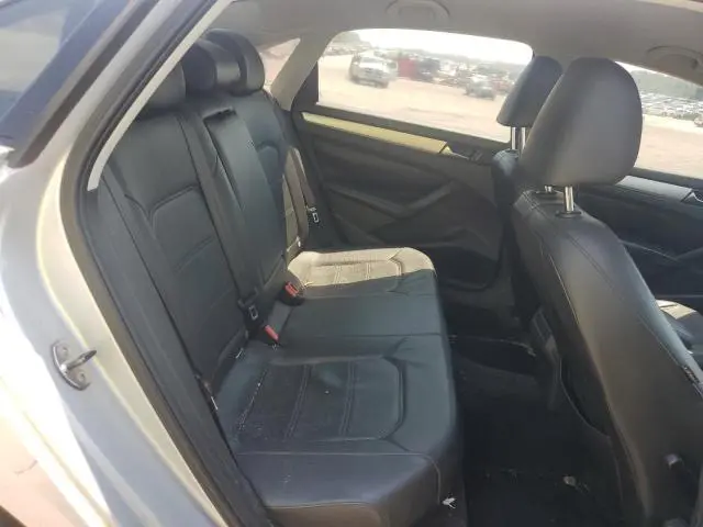 2012 VOLKSWAGEN PASSAT SE  