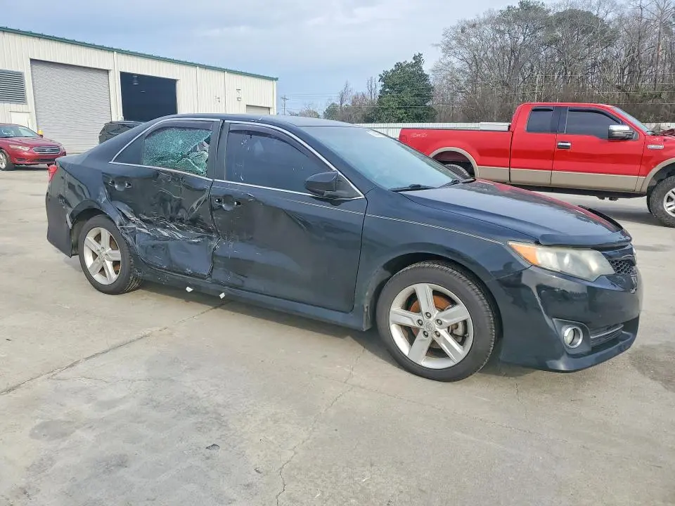 2013 TOYOTA CAMRY   