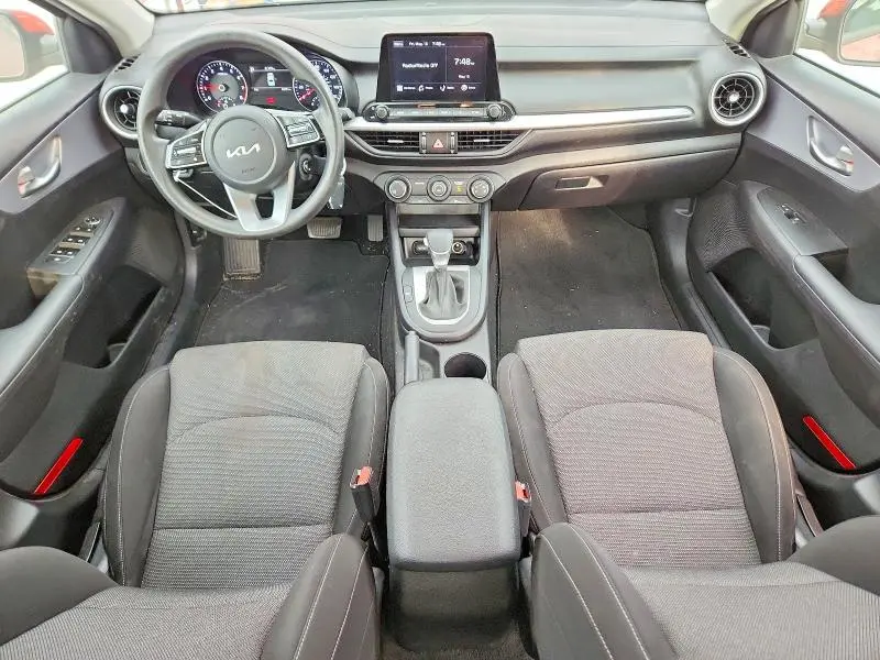 2022 KIA FORTE LXS  
