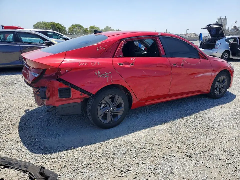 2022 HYUNDAI ELANTRA SEL  