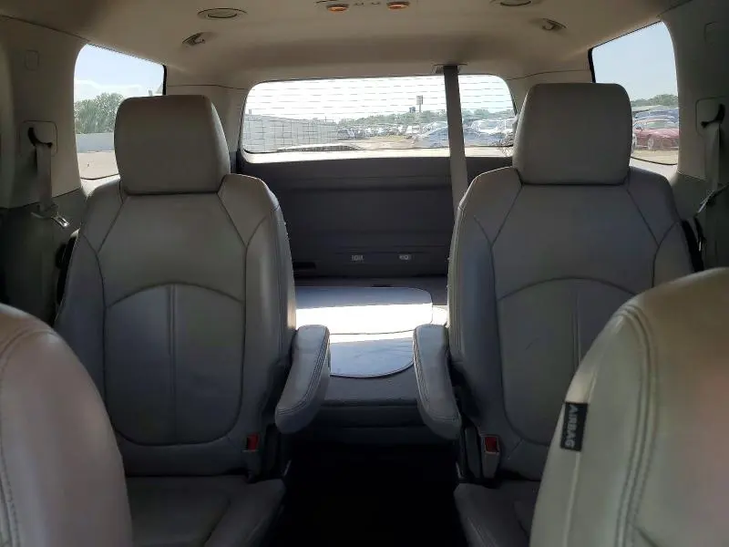 2013 GMC ACADIA SLT-2  