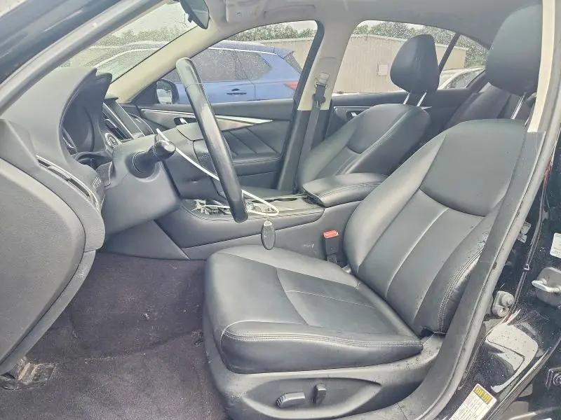 2015 INFINITI Q50 BASE  