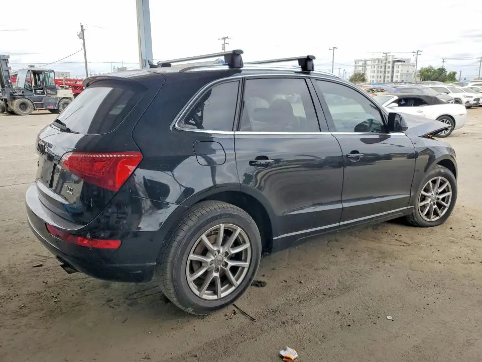 2011 AUDI Q5 PREMIUM  