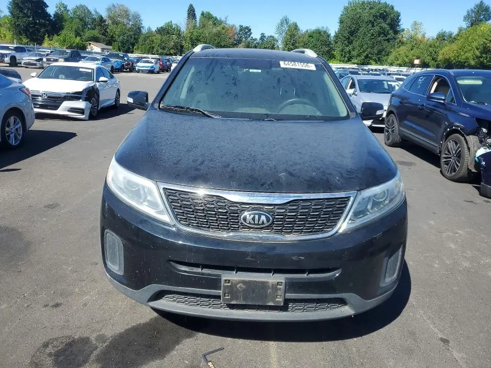 2015 KIA SORENTO LX  