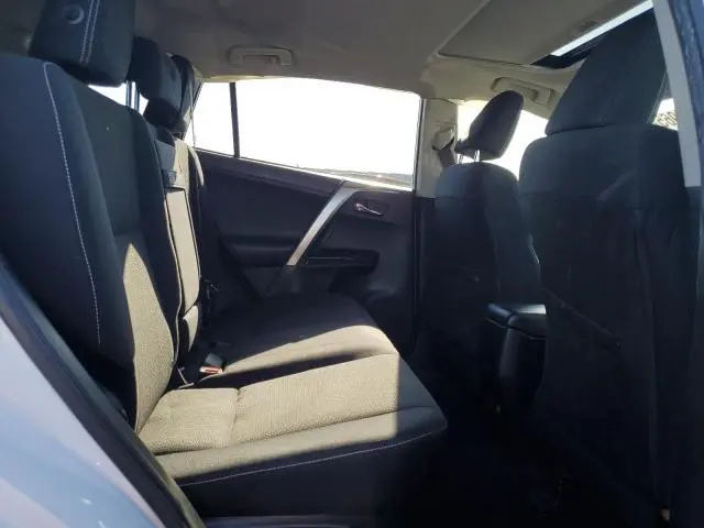 2018 TOYOTA RAV4 HV LE  